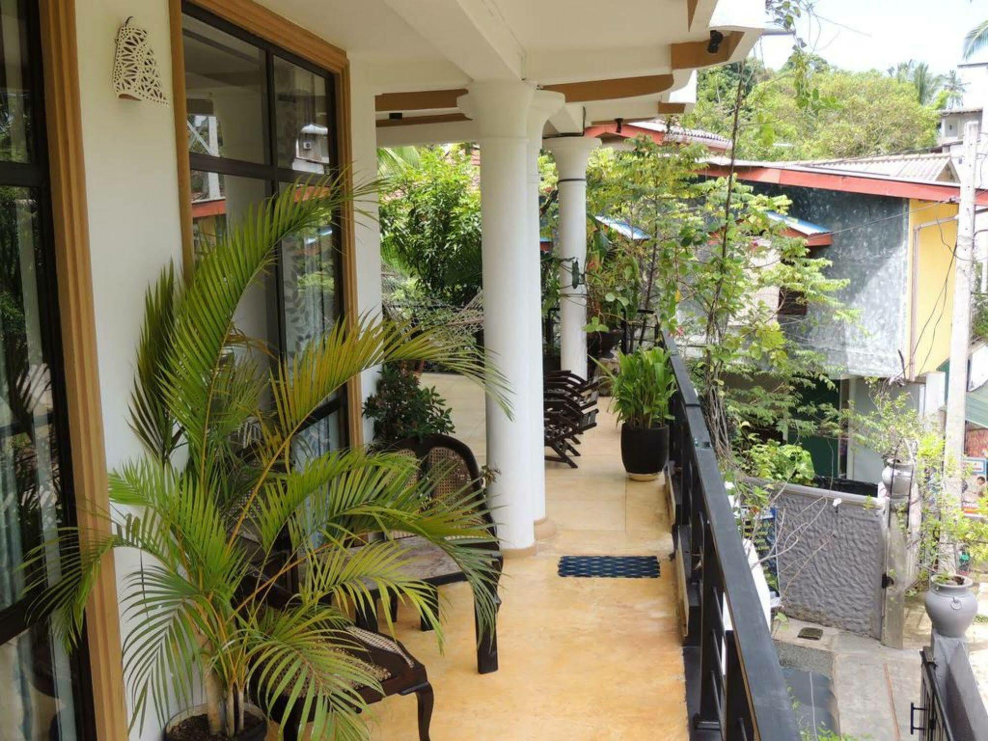 Manidi Villa Unawatuna Extérieur photo